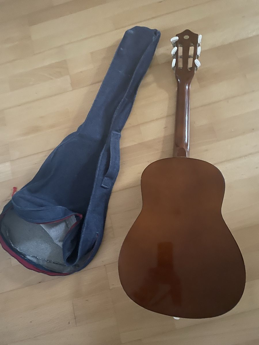 Bontempi Instruments de musique: Bontempi Kindergitarre – D'occasion à Münchenstein par Kapris 1