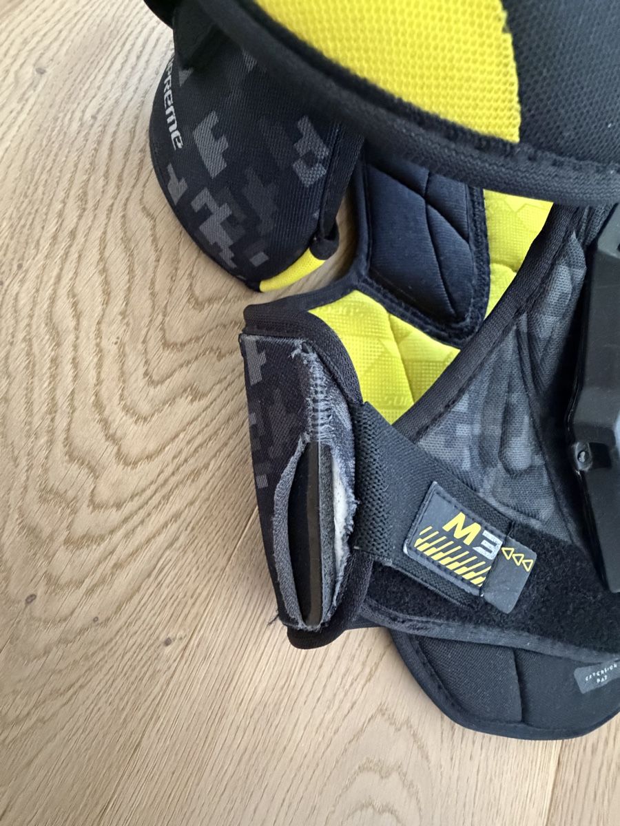 Bauer Schutz & Schoner: Bauer Supreme M3 Brustpanzer JR Gr. S  – Gebraucht aus Ennetbaden von Katiusia 1