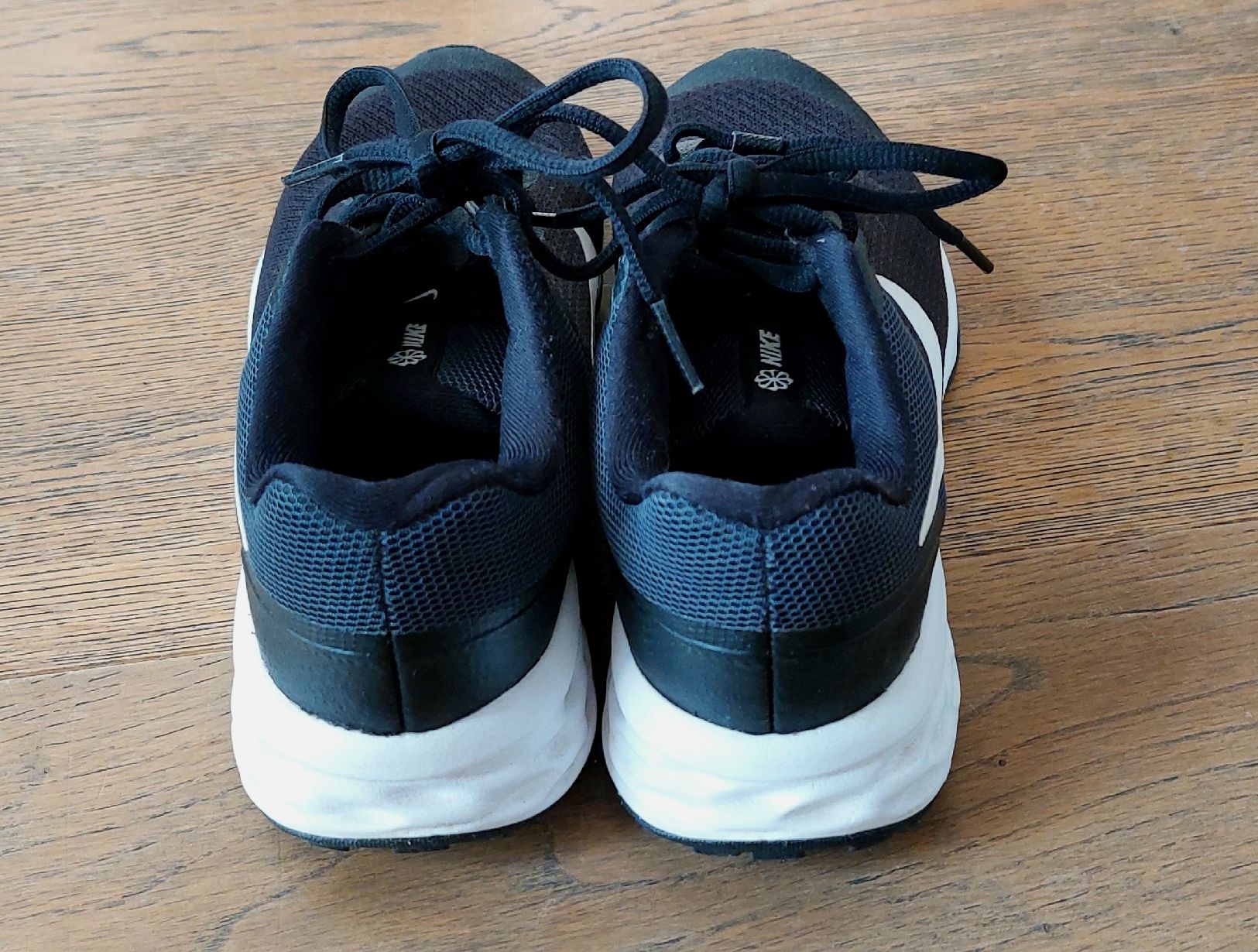 Nike Chaussures garçon: Nike Revolution 6 Next – D'occasion à Schlierbach par FeelHappy 1