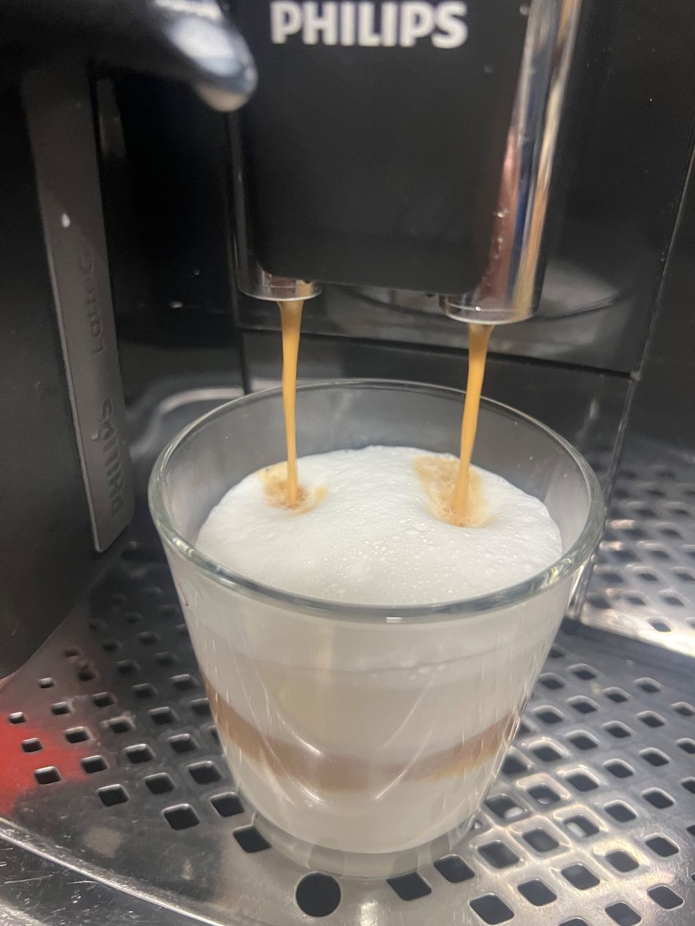 Kaffeemaschinen & Espressomaschinen: Phillips vollautomat – Gebraucht aus Adliswil von Claris02 7