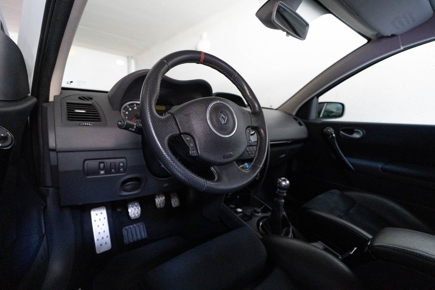 Renault Autos: Renault Mégane RS F1 R26 – Gebraucht aus Raron von damianimboden 3