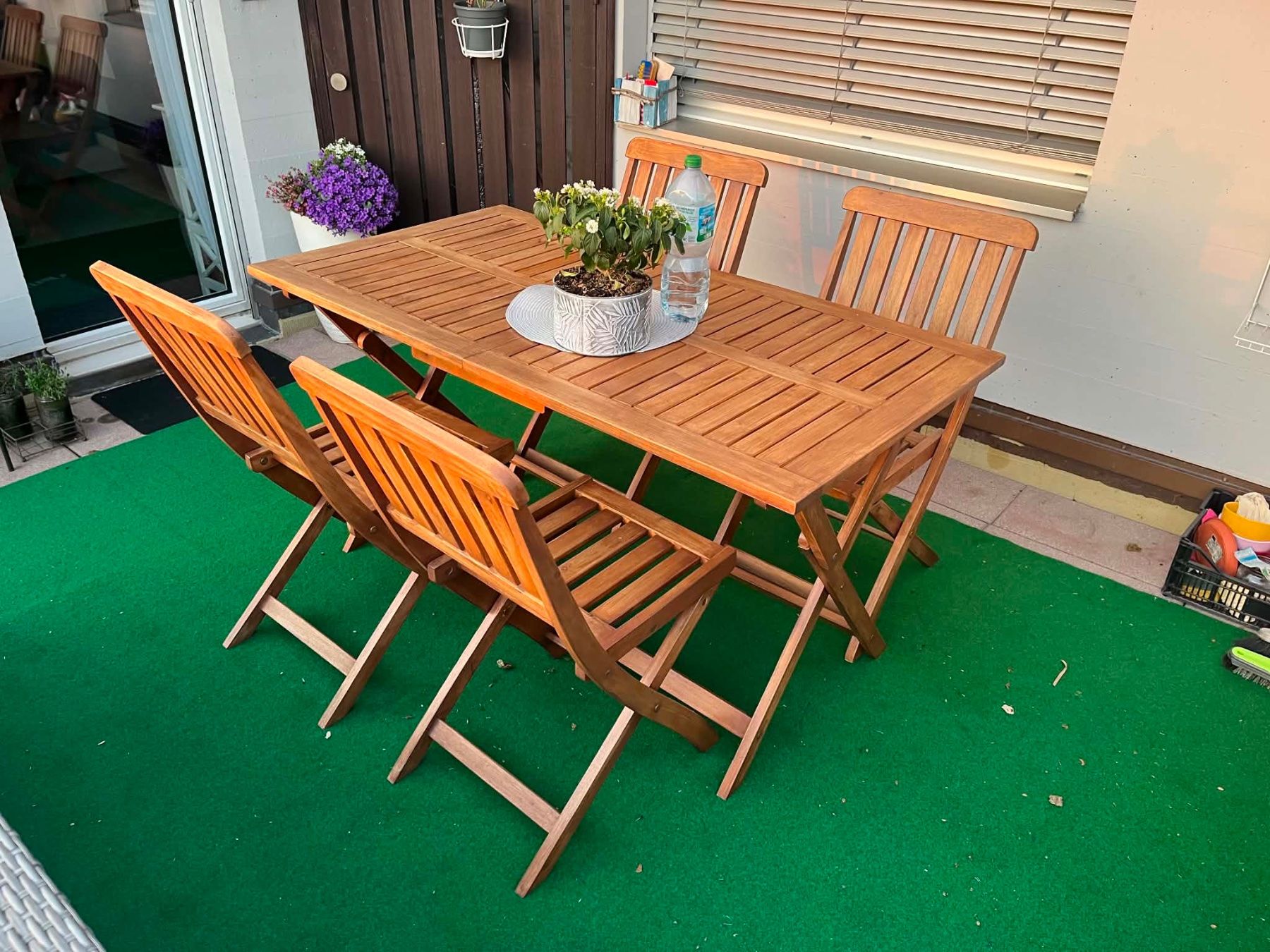 Set di tavolo e panche: Tisch mit 6 Stühlen + Polster – Usato da Bülach venduto da zig_p5kr