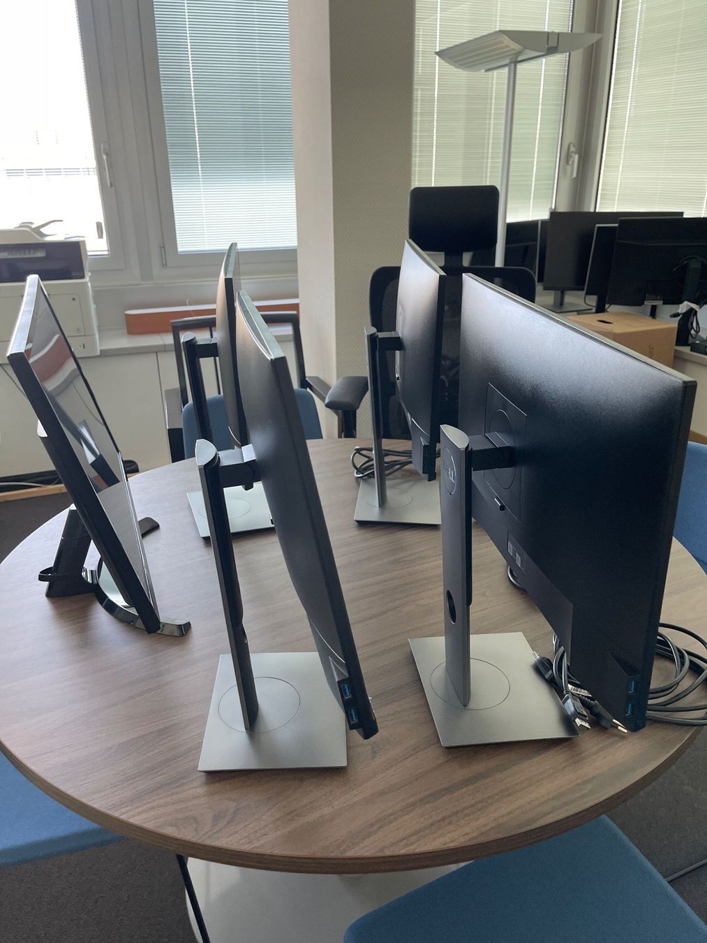 Dell Ecrans: Materiel Informatique – D'occasion à Genève par rod_y92f 3
