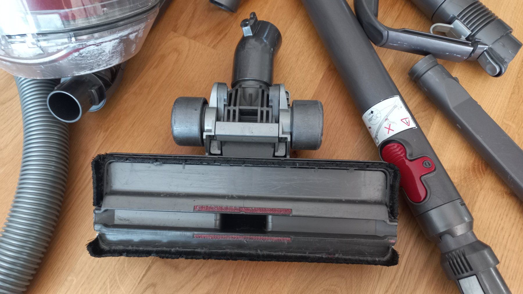 Dyson Staubsauger & Zubehör: Dyson Ball DC37 Origin Extra gebraucht einige Teile defekt – Gebraucht aus Schliern b. Köniz von joni20 4