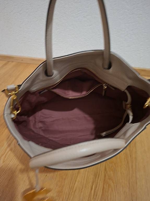 Taschen für Damen: Sac à main Coccinelle  – Gebraucht aus Courgevaux von Eelena 3