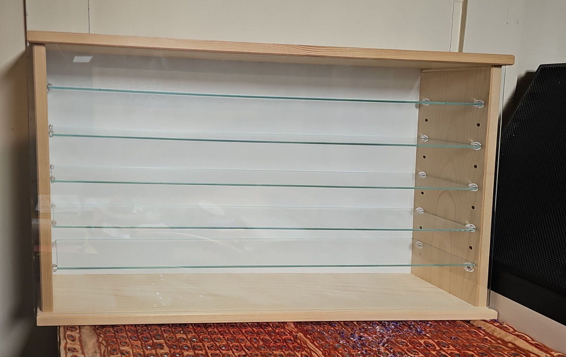 Vitrinen: Wandvitrine mit 5 Tablaren – Gebraucht aus Rüti ZH von Paikea3 1