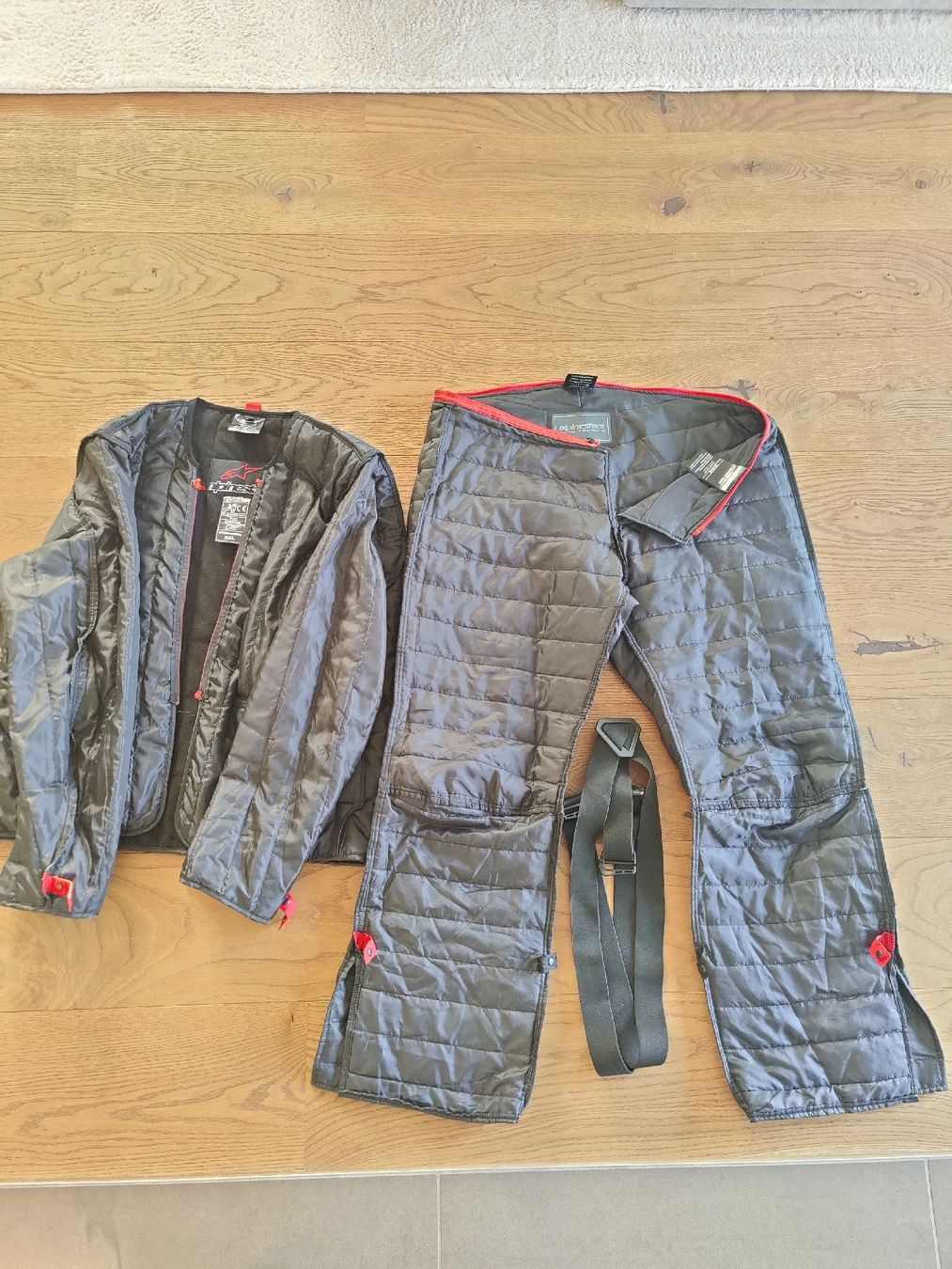 Alpinestars Anzüge: Motorradbekleidung Alpinestars – Gebraucht aus Tegerfelden von Valentin_Jeggli 7