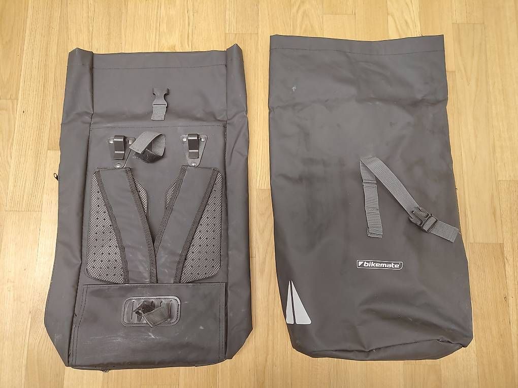 Lotti di vestiti: 2x Bikepacks mit Regenschutz – Usato da Staufen venduto da peter2691