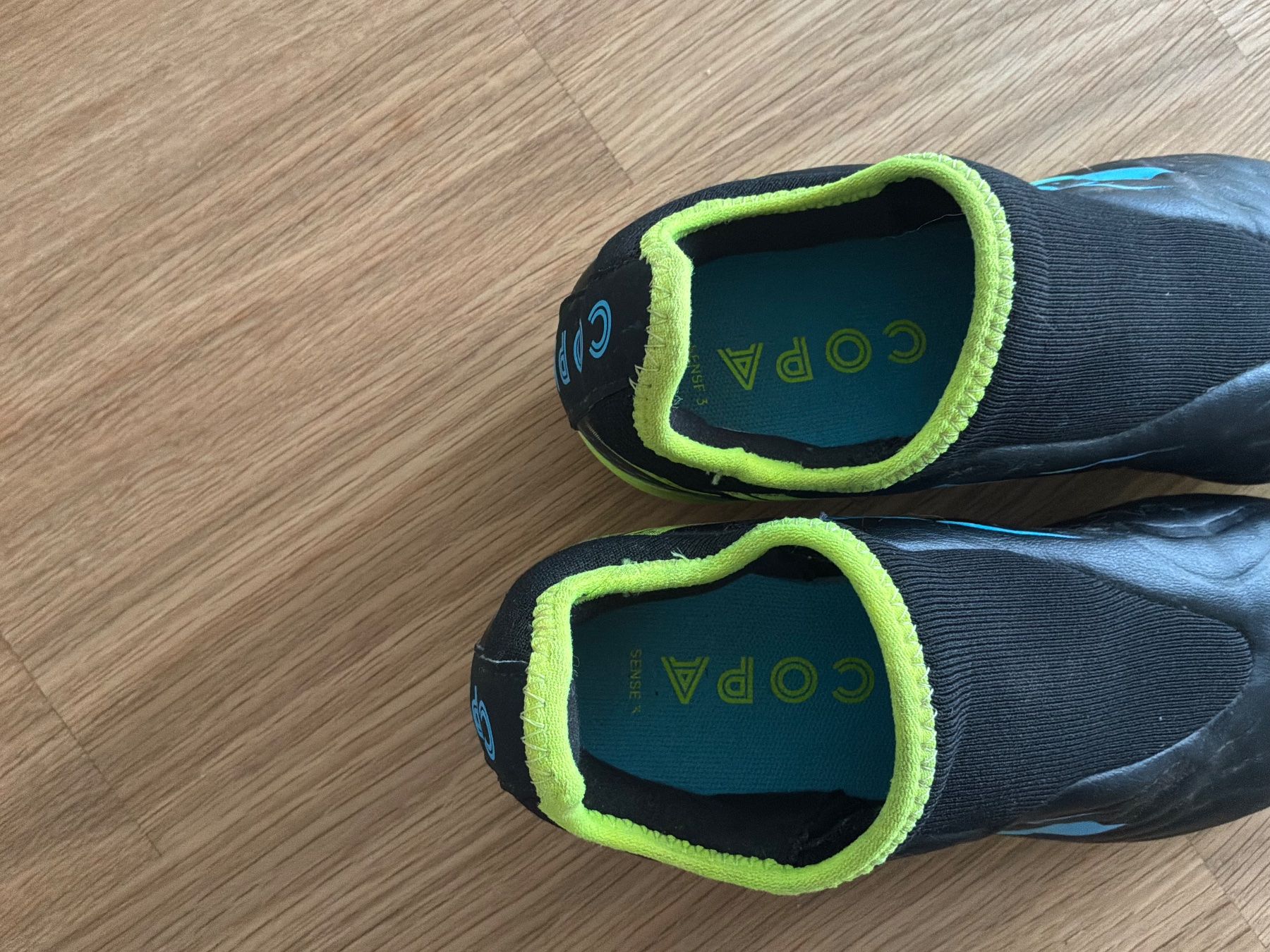 Adidas Scarpe da uomo: Fussballschuhe Copa Grösse 36 2/3 – Nuovo (secondo la descrizione) da Ueberstorf venduto da Joojoo 1