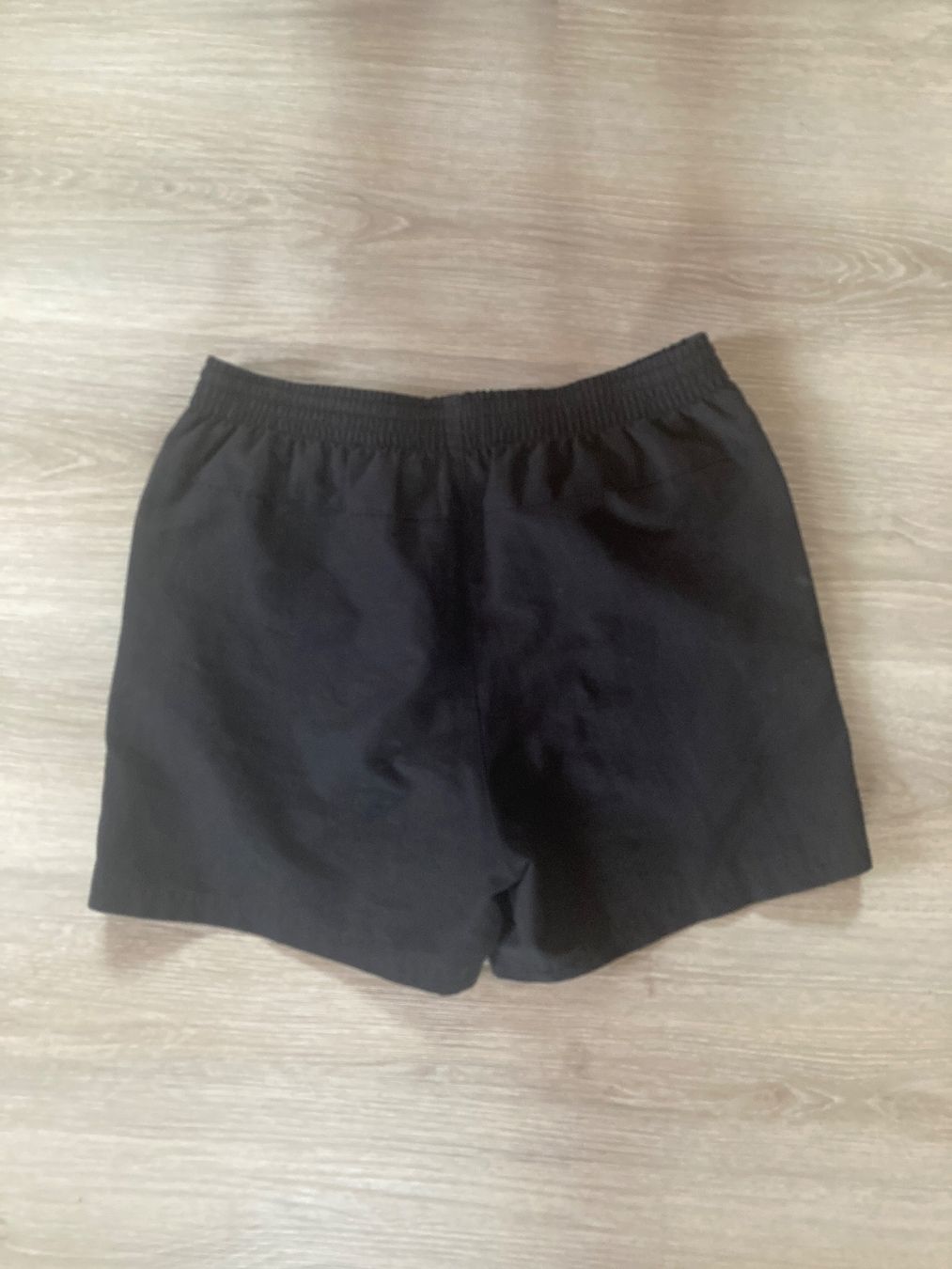 Puma Hosen: Puma Shorts Top Zustand – Gebraucht aus Bischofszell von Silberviolett 1