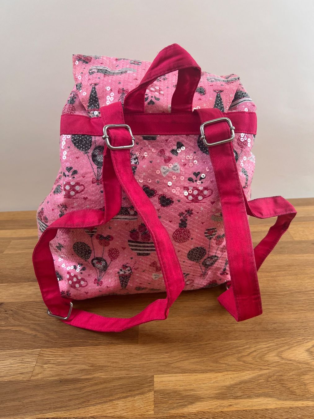 Disney Borse & Zaini: Disney Pink Glänzender Rucksack – Usato da Hünenberg See venduto da mississauga 3