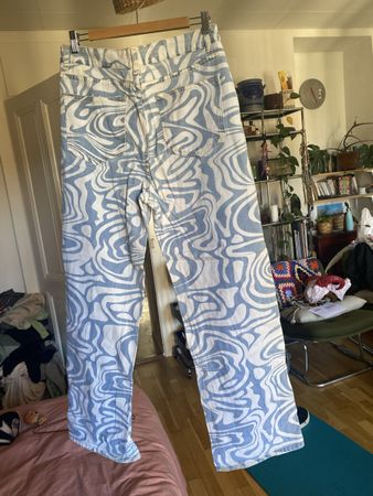 Pantalon à motif psychédélique bleu et blanc, taille 36!