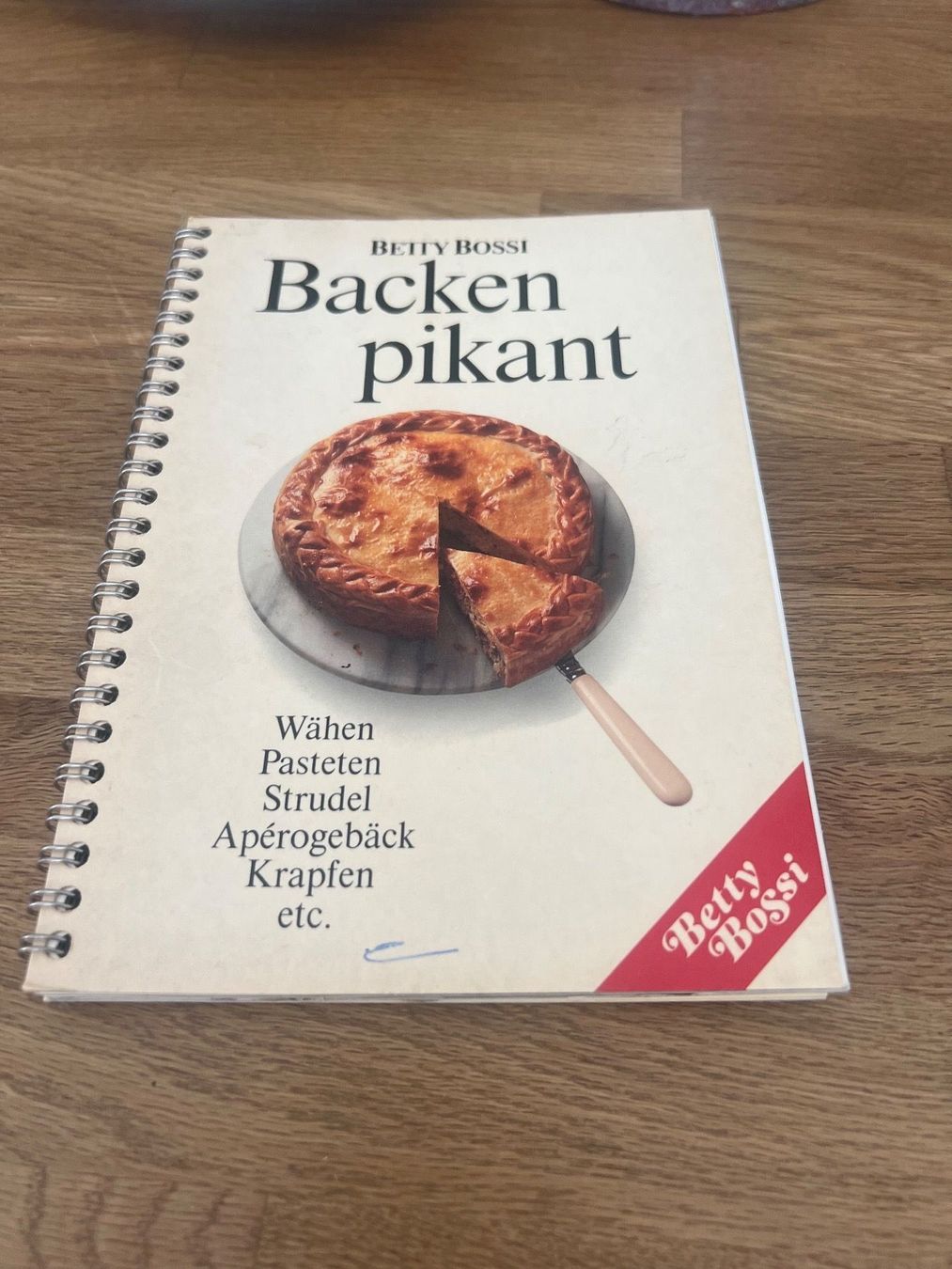 Libri: Betty Bossi Backen pikant Buch – Usato da Seewen SO venduto da Muggi3