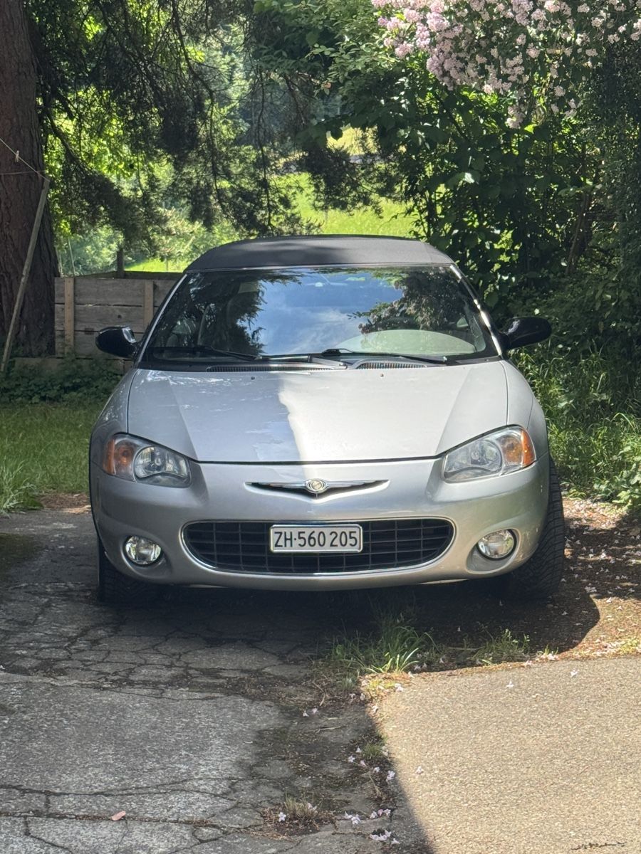 Chrysler Autos: Chrysler Sebring Cabriolet JR 2.0i – Gebraucht aus Hinwil von rwi_w888