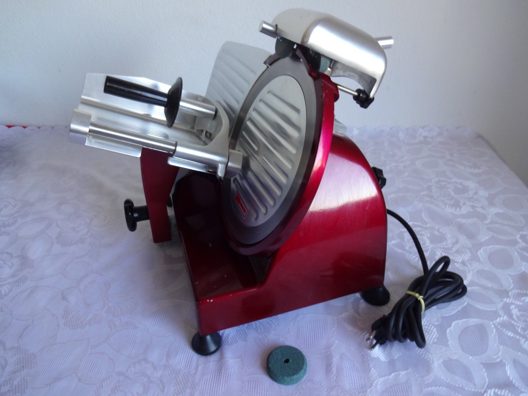 Elettrodomestici da cucina: Aufschnittmaschine , AM 220 R – Usato da Frauenfeld venduto da Reyy58 5