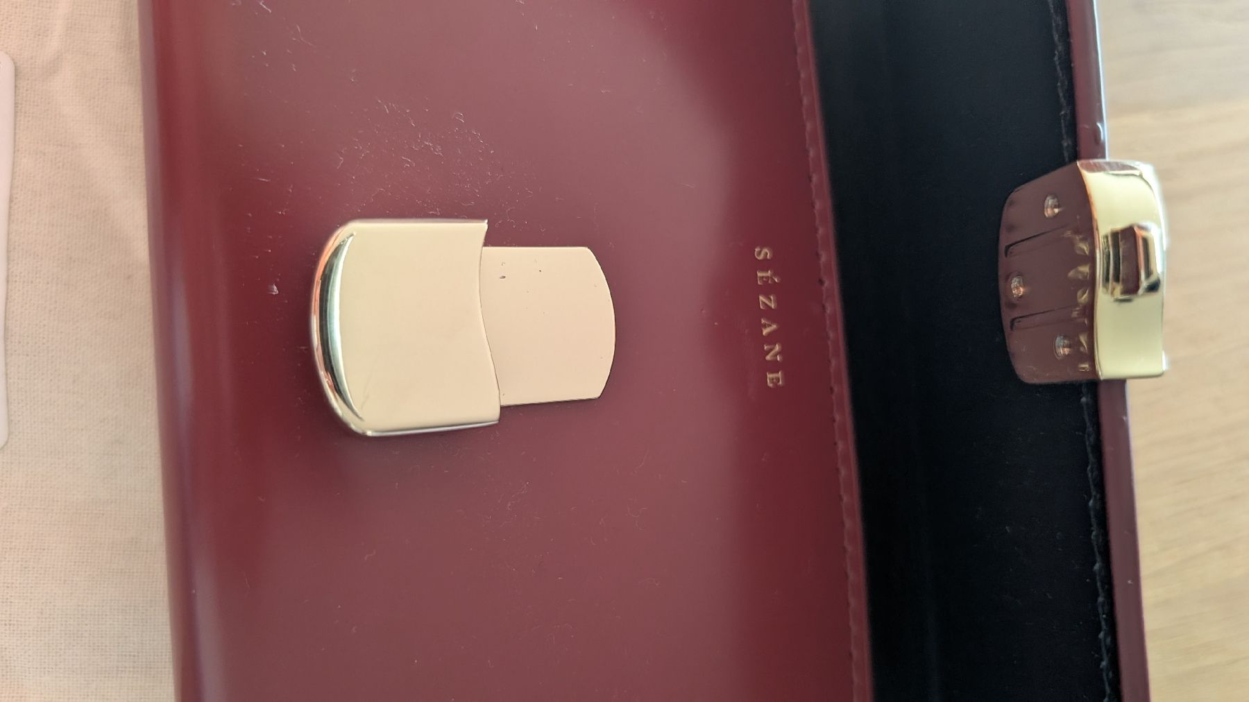 Sezane Portamonete: portefeuille Milo Carmin neu – Nuovo e nell'imballaggio originale da Biberstein venduto da ameliecimador 4