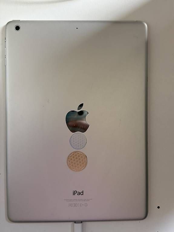 Apple Tablettes PC: Apple iPad Air – D'occasion à Steinen par Rocket_84 2
