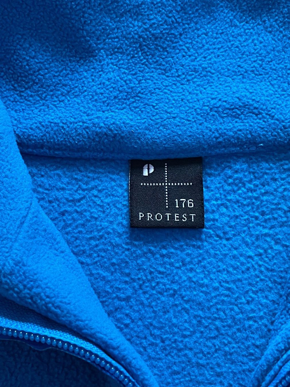 Protest Maglioni & Felpe: PROTEST Fleece-Pullover Grösse 176 blau – Usato da Mauren venduto da Greiner 2