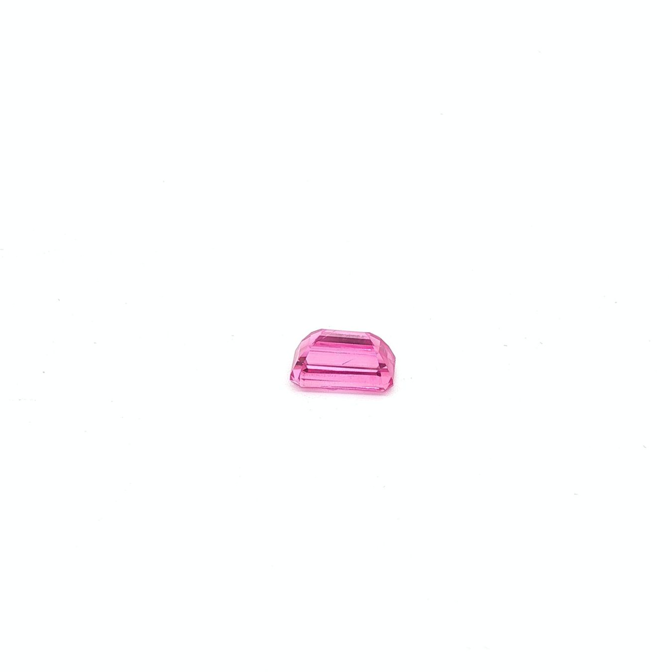 Pierres précieuses: 1 PINKER MADAGASKAR SAPHIR 1.900 CT. – D'occasion à Luzern par EdiGem 8