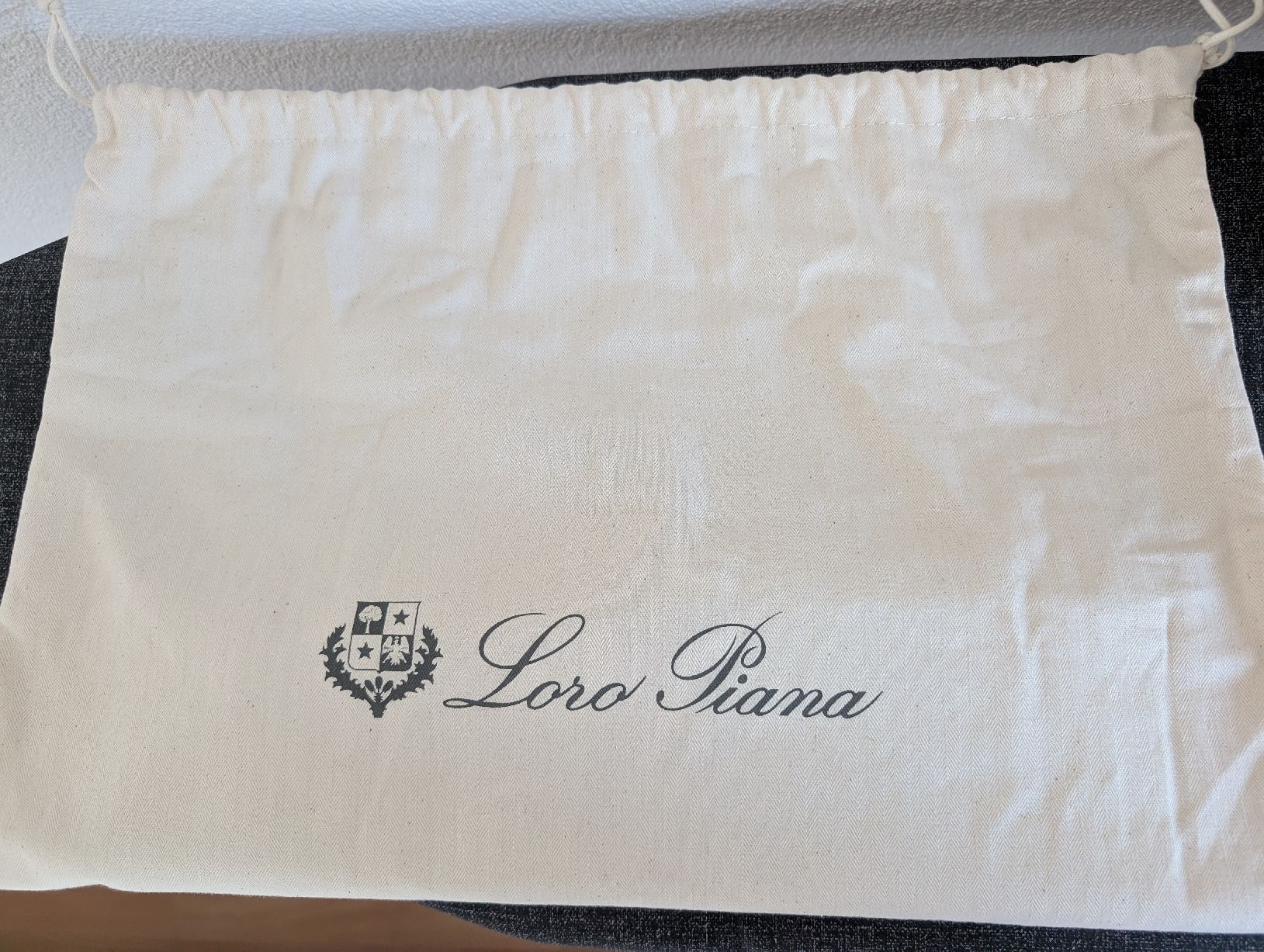 Loro Piana Borse da donna: Loro Piana Ghianda Small Fine Leather Bag – Nuovo (secondo la descrizione) da Glis venduto da livespringly 9