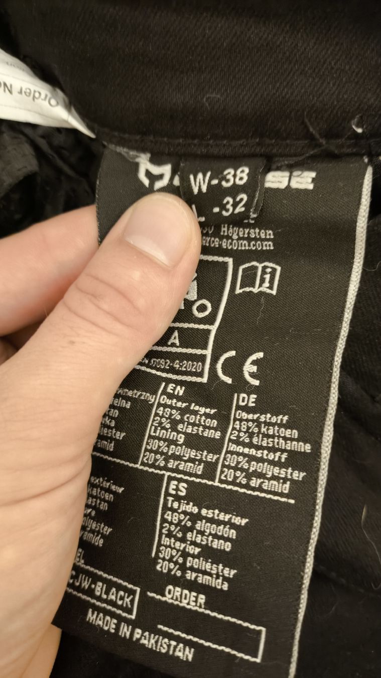 Pantalons: Motorradhose schwarz W38 L32 – D'occasion à Netstal par maxikingxD 3