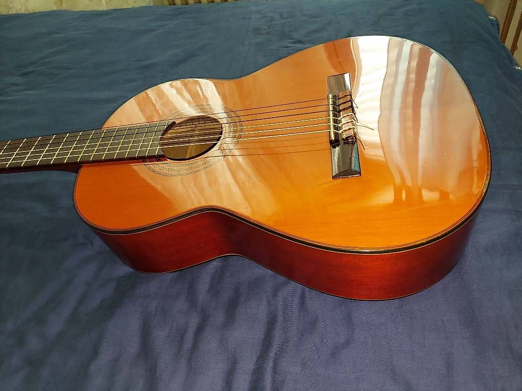 Strumenti musicali: Gitarre klassisch aus Spanien – Usato da Zürich venduto da aebv 1