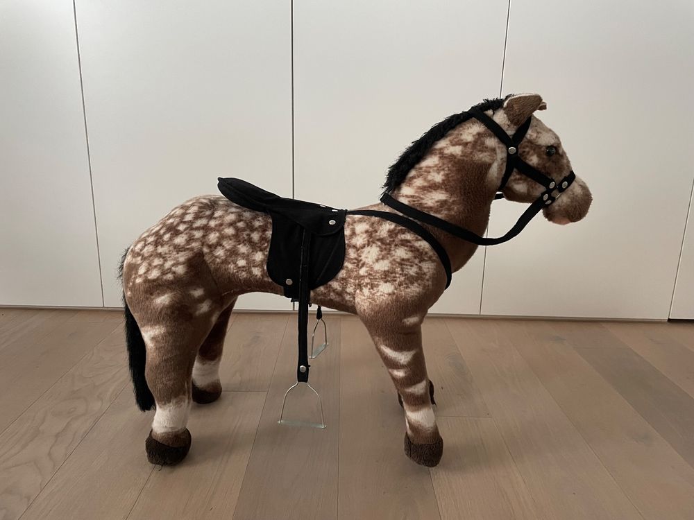 Luxus Spielpferd Mit Rollen Ebenbild