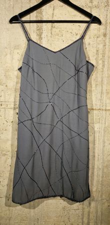 Elegantes Sommerkleid mit Zierperlen, Grösse 42, neuwertig