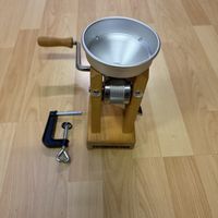 Eschenfelder Flockenquetsche Holz Top Zustand