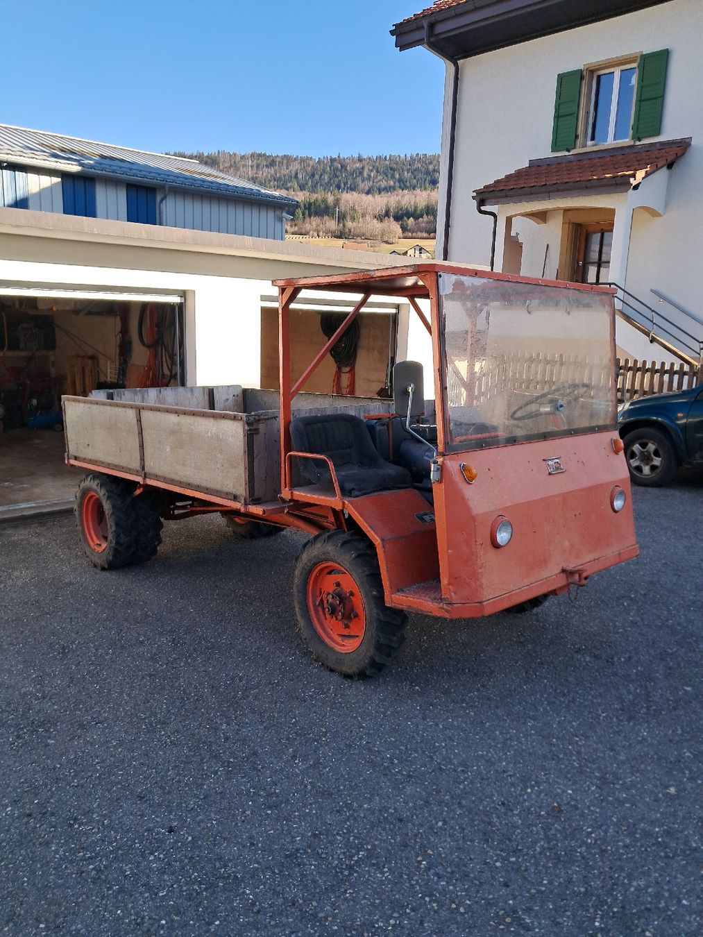 Traktoren: tracteur transporteur  – Gebraucht aus Vallorbe von man_ldl5 3