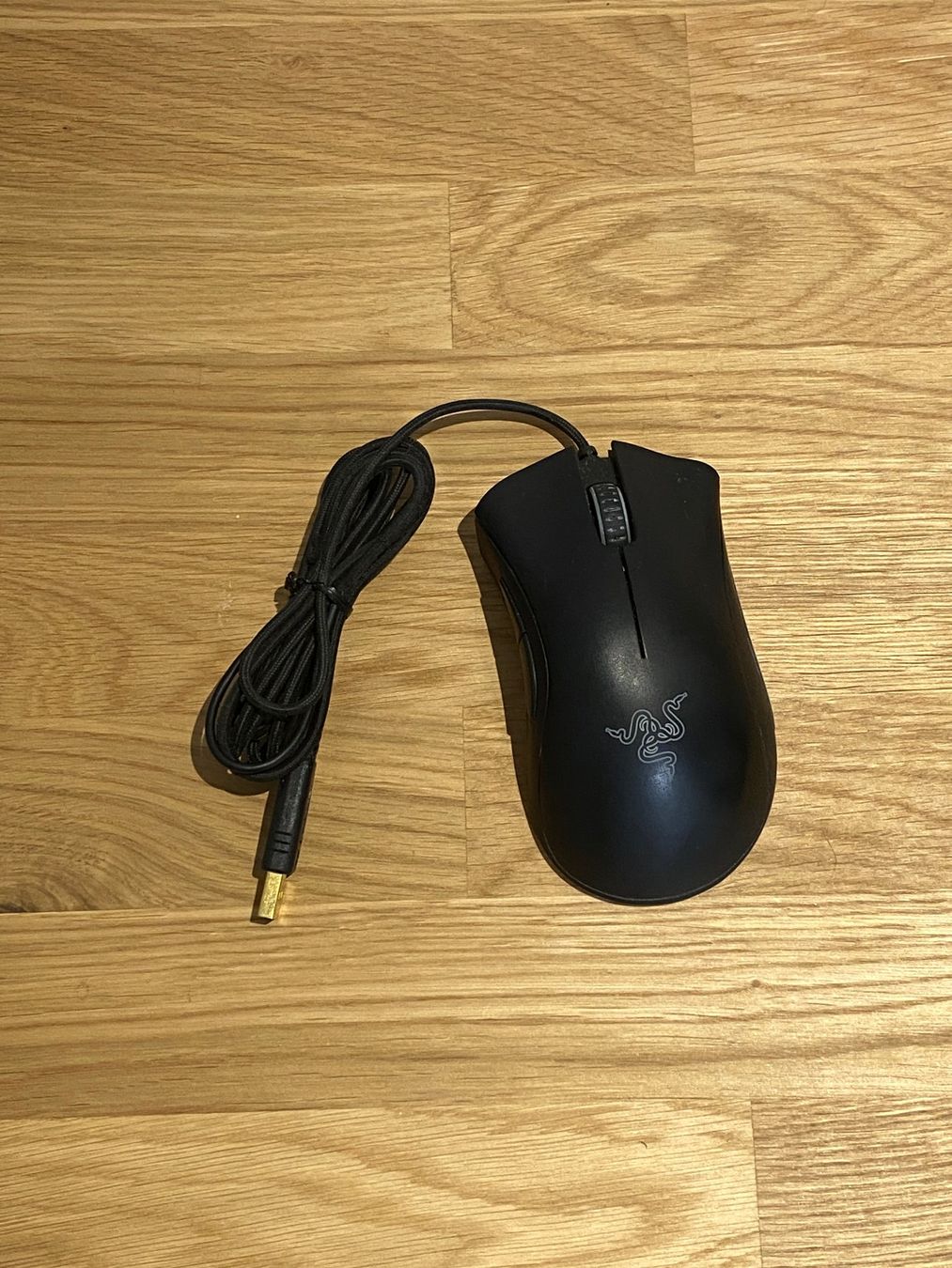 Razer Mouse: Razer Deathadder Chroma – Usato da Vogorno venduto da dlwlsns