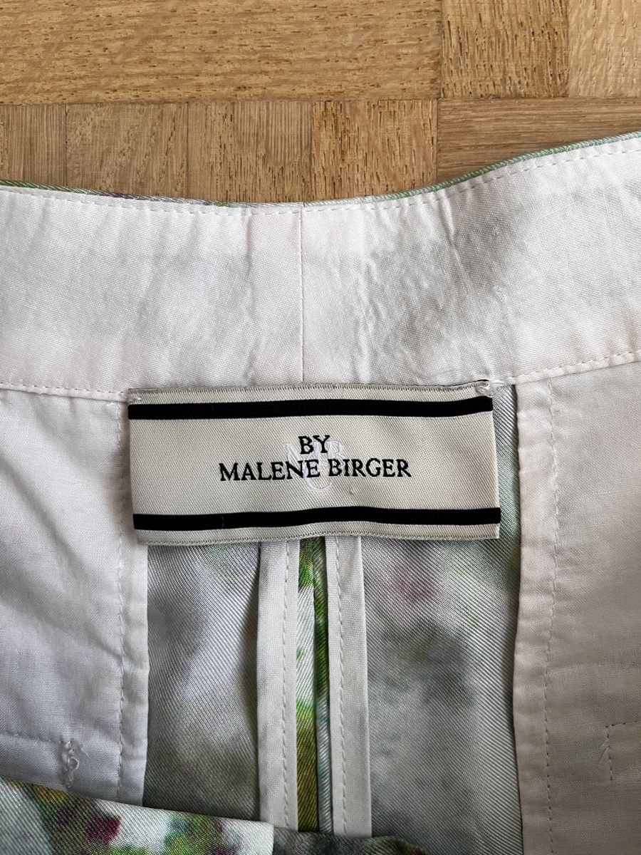 Malene Birger Pantaloni: BY MALENE BIRGER Blumenmuster Hose Grösse 38/40 – Usato da Zürich venduto da Kleanthy 2