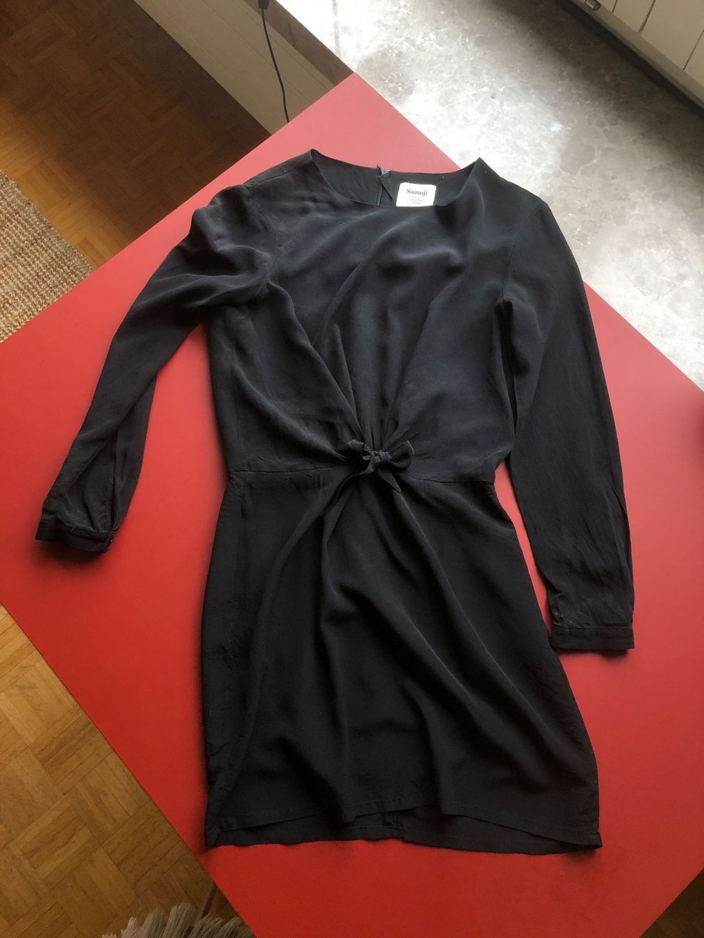 Kleider: Schwarzes Seidenkleid Samuji Gr. 36 – Gebraucht aus Zürich von Nhpp 1