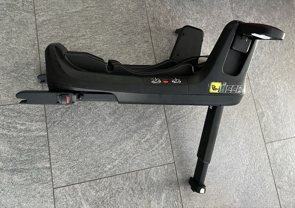 Nuna Sièges auto: Bugaboo Turtle by Nuna Babyschale mit ISOFIX Basis schwarz – D'occasion à Liebefeld par BluesBraker 3