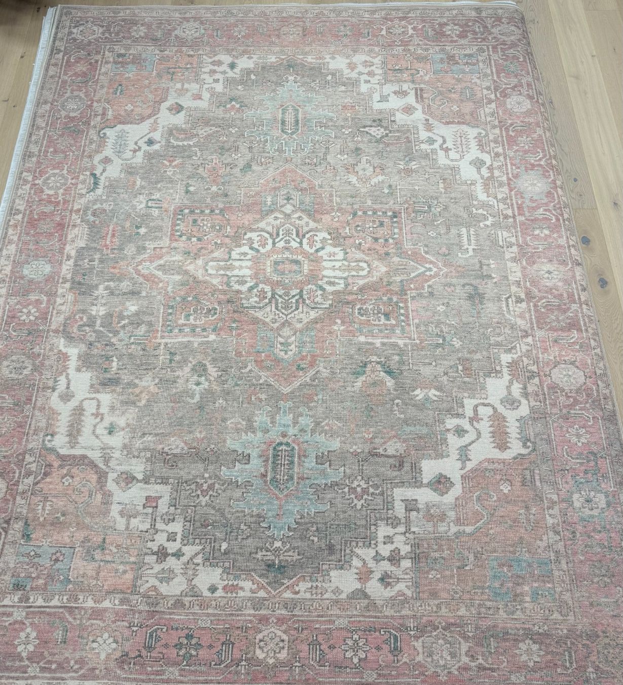 Teppiche: TEPPICH – Neu (gemäss Beschreibung) aus Zürich von NE-0