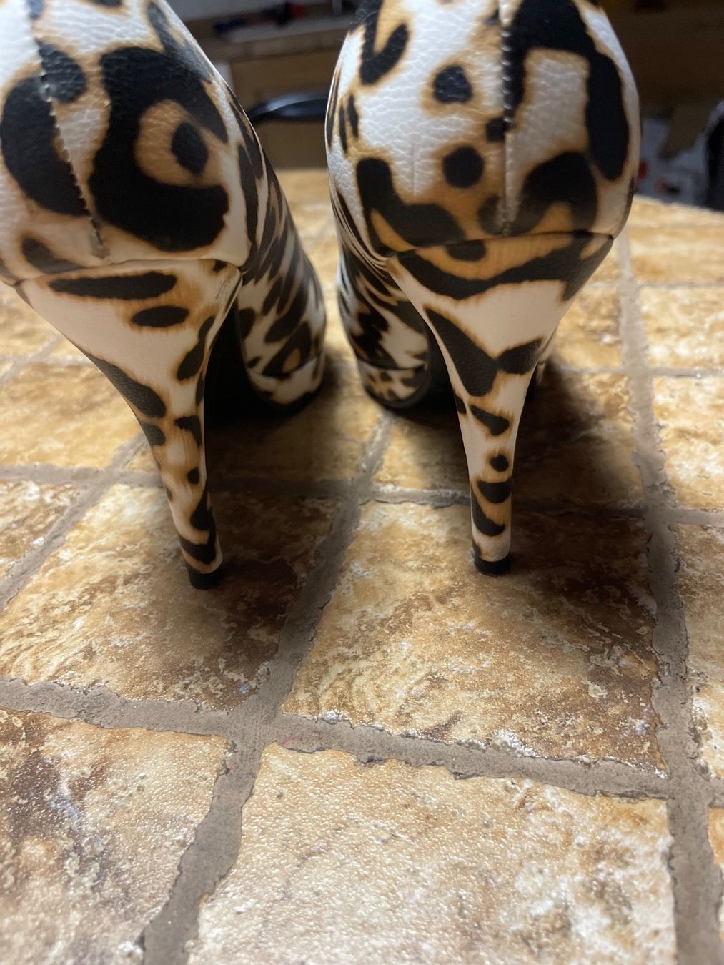 Scarpe da donna: Damen-High-Heels mit Leopardenmuster 38 – Nuovo (secondo la descrizione) da Gordevio venduto da LanaZimm 4