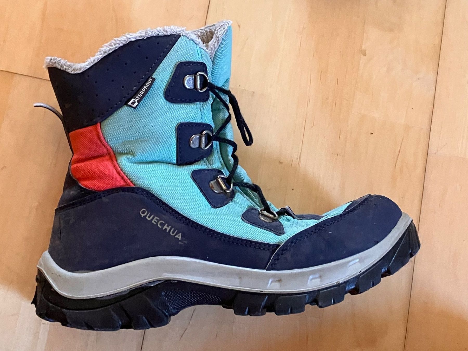 Decathlon Schuhe für Jungen: Winterstiefel – Gebraucht aus Esslingen von 2ze 3