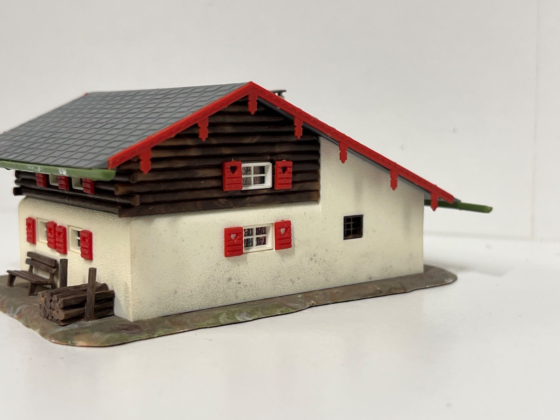 Faller Modelleisenbahnen: Faller  Chalet mit Schindeldach und Balkon H0 – Gebraucht aus Neuenhof von ludovicco 3