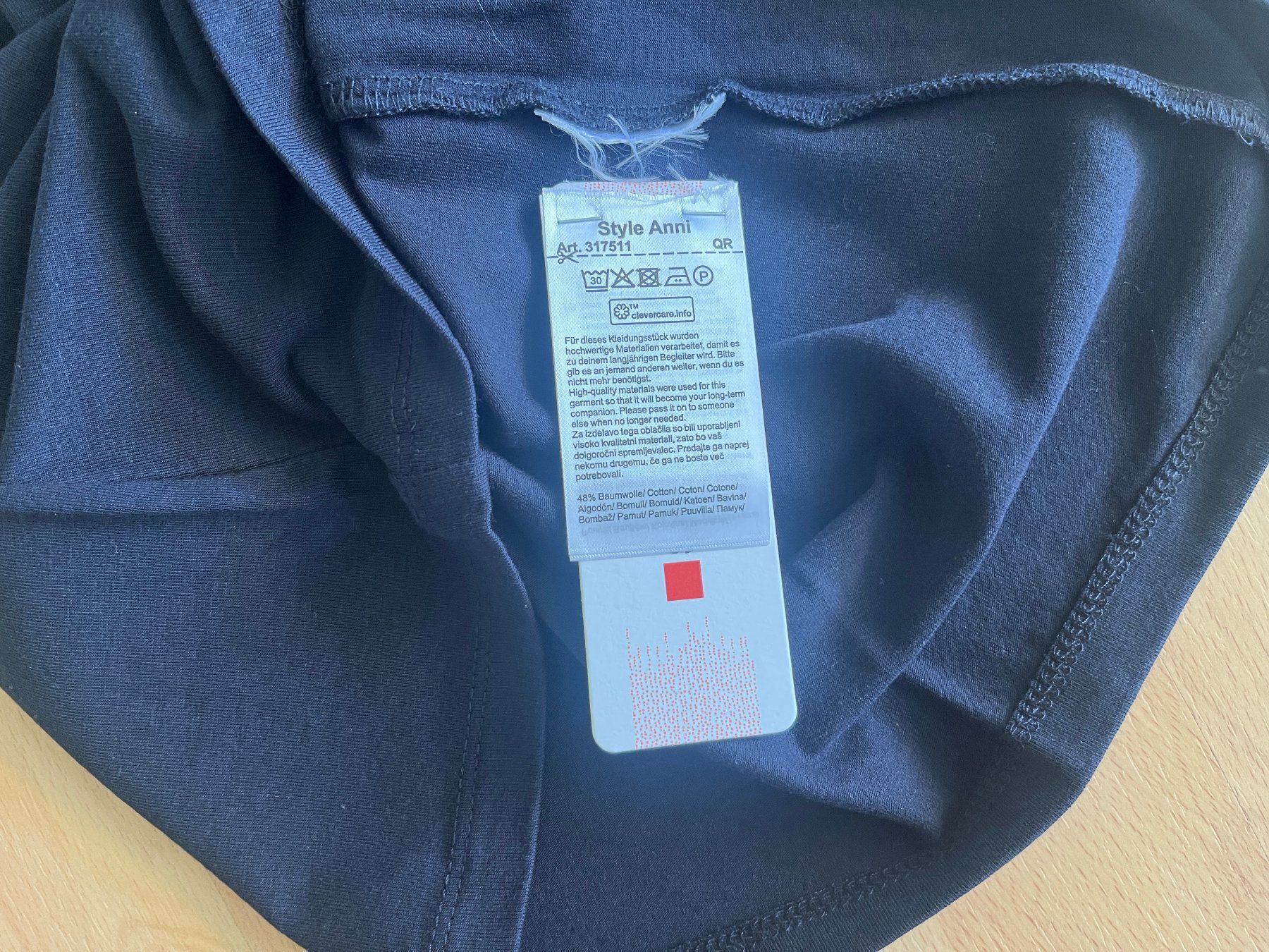 Top: Street One, Basic Top mit Rundhals in navy, Gr. 36, NEU – Nuovo (secondo la descrizione) da Zürich venduto da fbsm 5