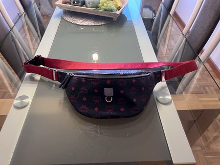 MCM BUMBAG BAUCHTASCHE FURSTEN PM BLAU ROT IN VISETOS