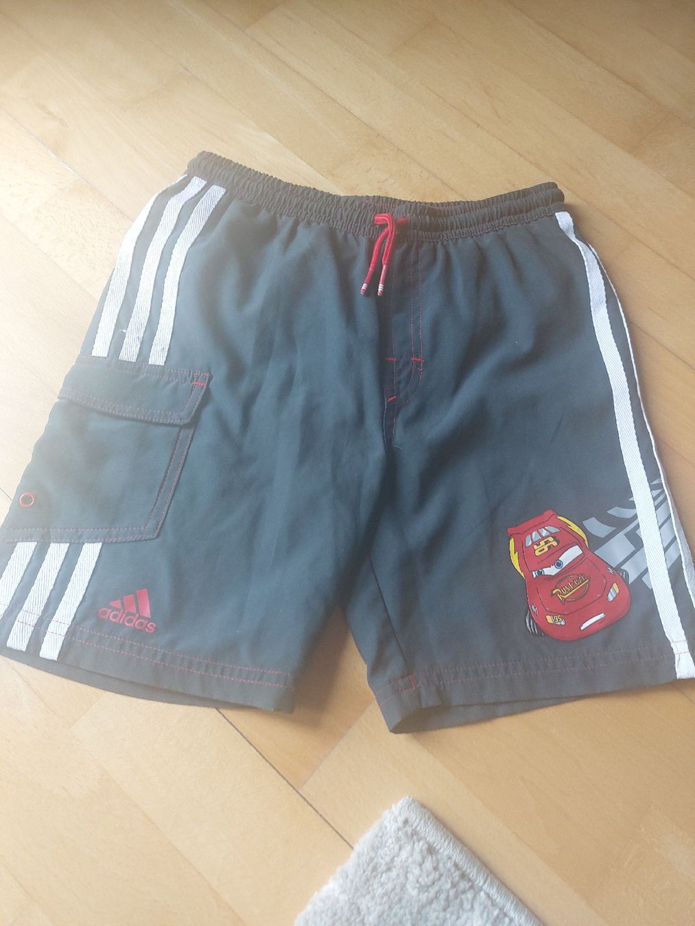 Adidas Caleçons de bain: Badehose Gr116 – D'occasion à Landquart par Cedes