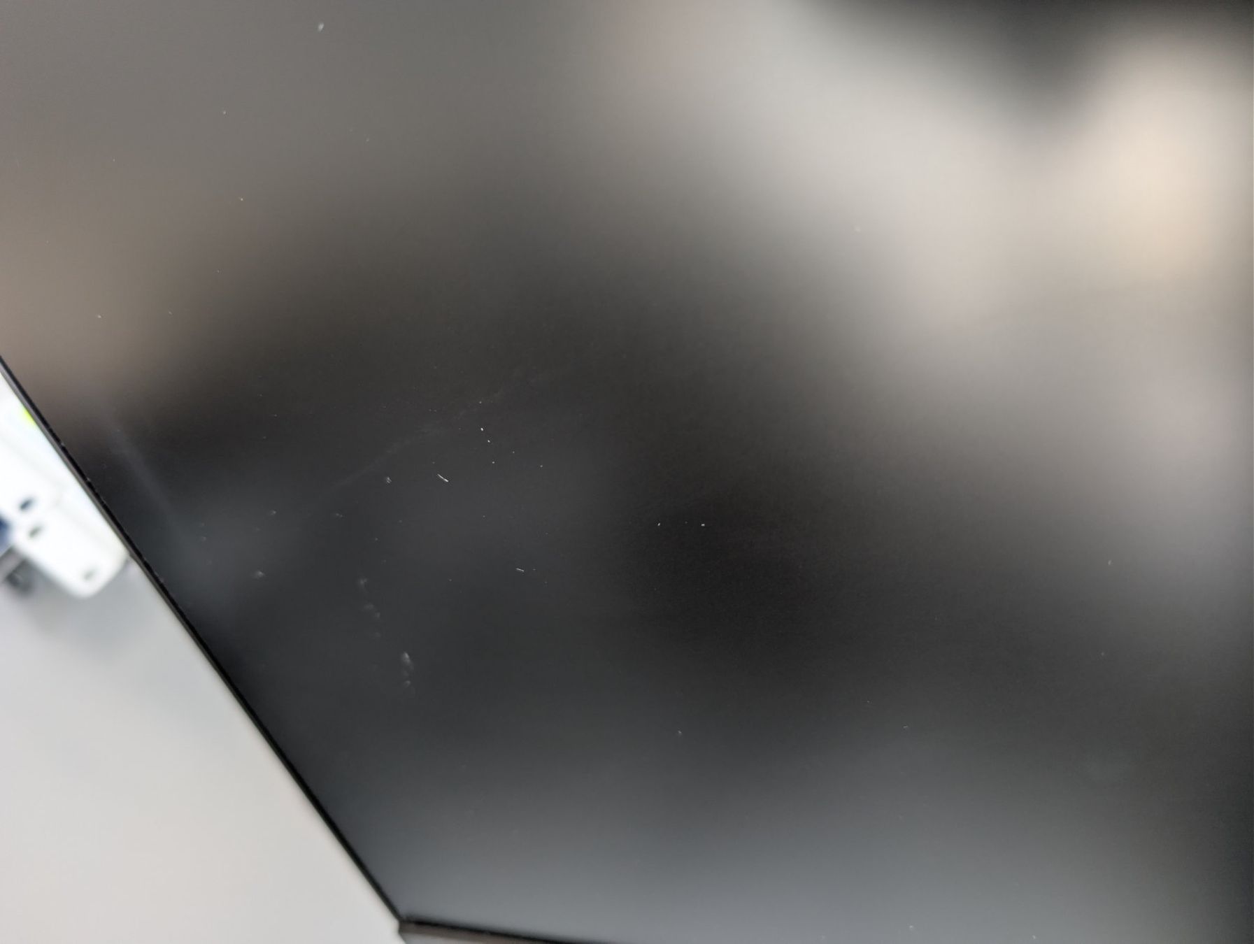 Lenovo Monitor: Lenovo ThinkCentre TIO24 (Gen4) – Usato da Dietlikon venduto da ComdatAG 5