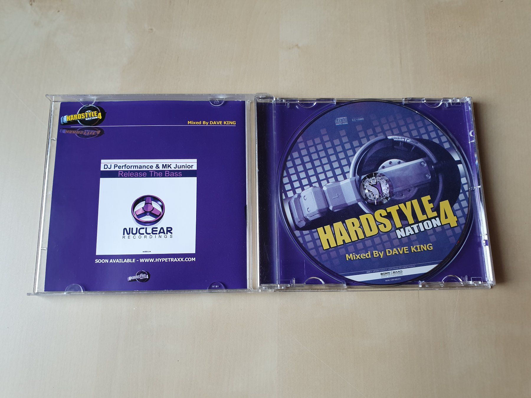 CD: Hardstyle Nation 4 – Usato da Stansstad venduto da collectorsshop 2