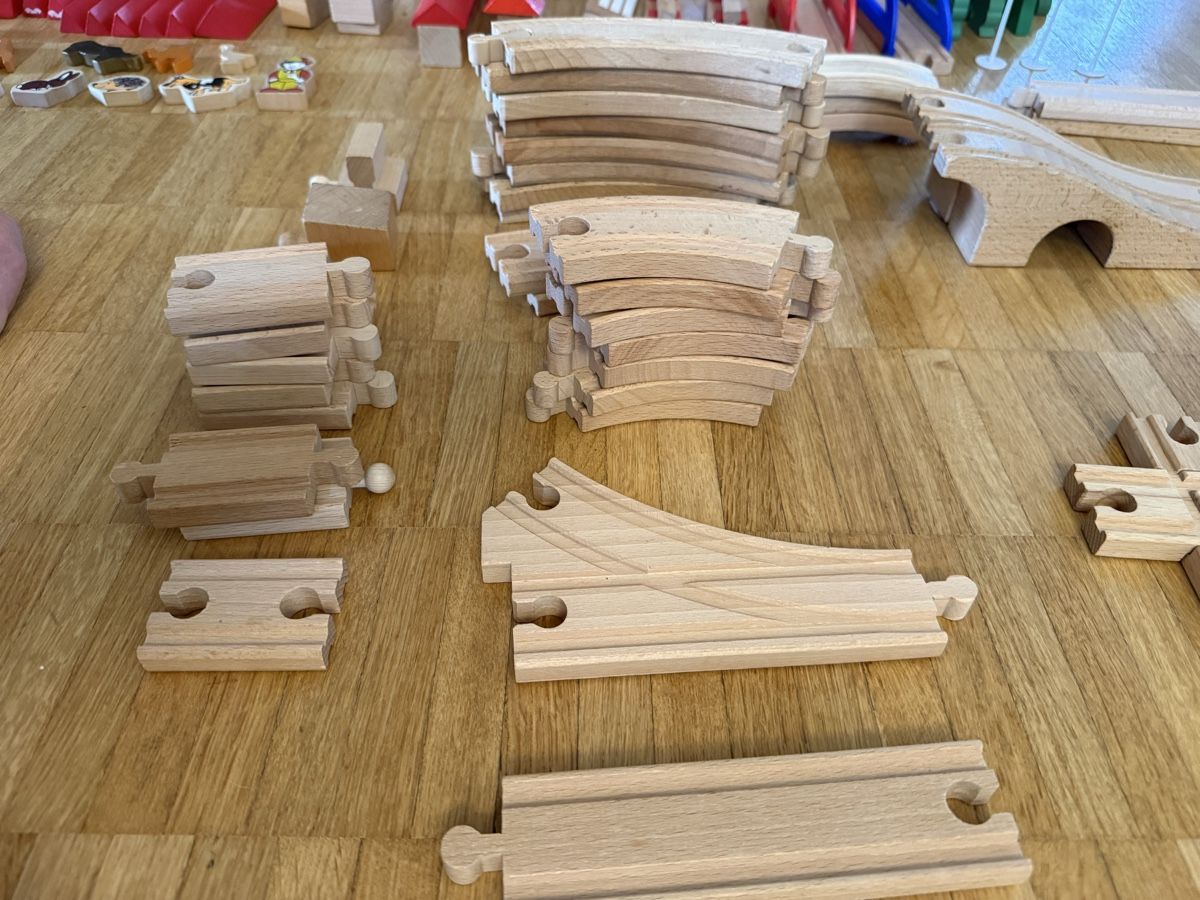 Brio Spielzeuge: Grosses BRIO Holzeisenbahn-Set – Gebraucht aus Zürich von hesails 5