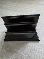 Briefständer aus Leder