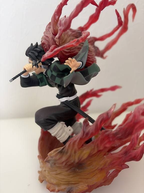 Statuette: Figurine demon slayer Tanjiro  – Usato da Chavannes-de-Bogis venduto da bla_7nrp 1