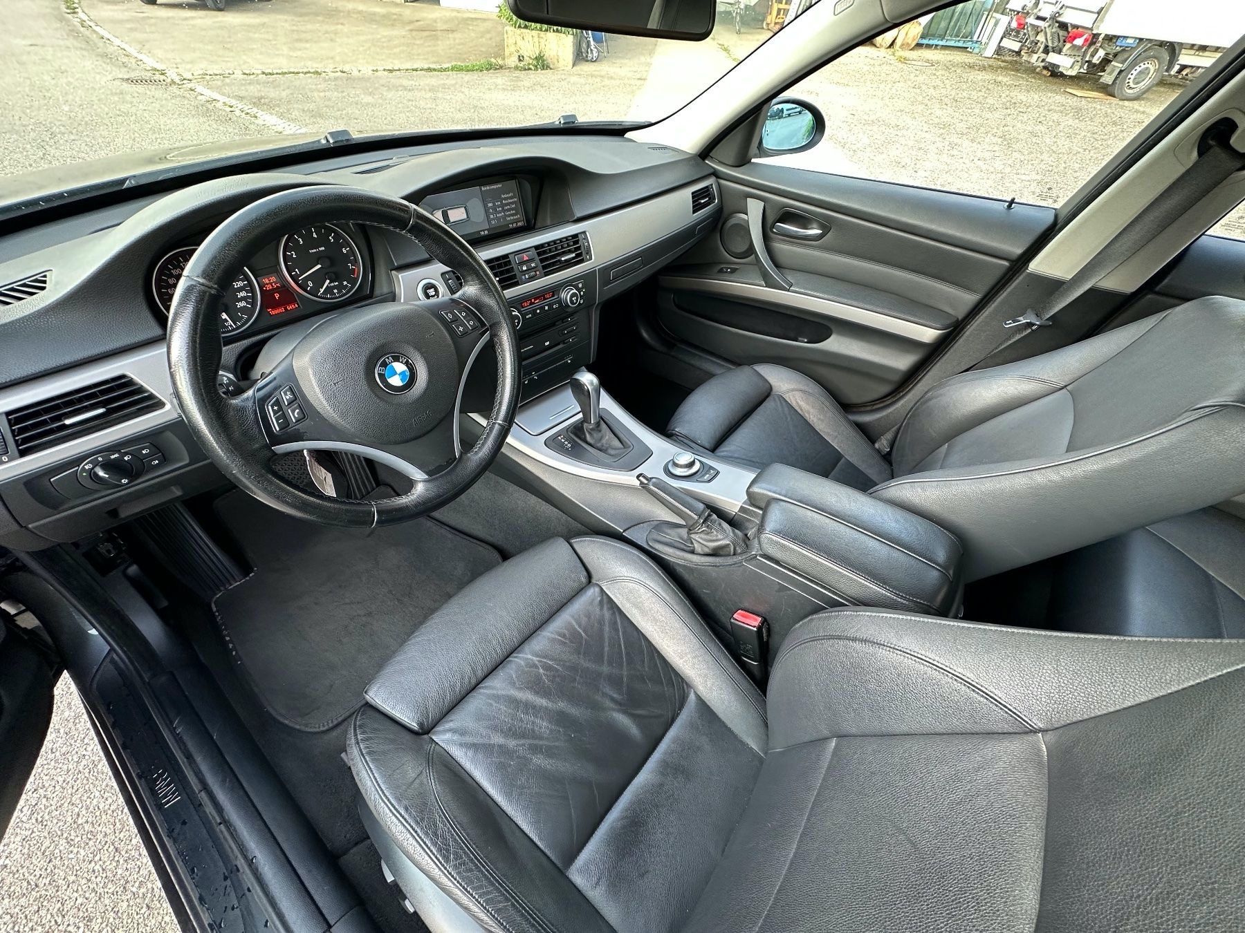 BMW Automobili: BMW 325i Touring E91 – Usato da Bischofszell venduto da Napoleon8 4