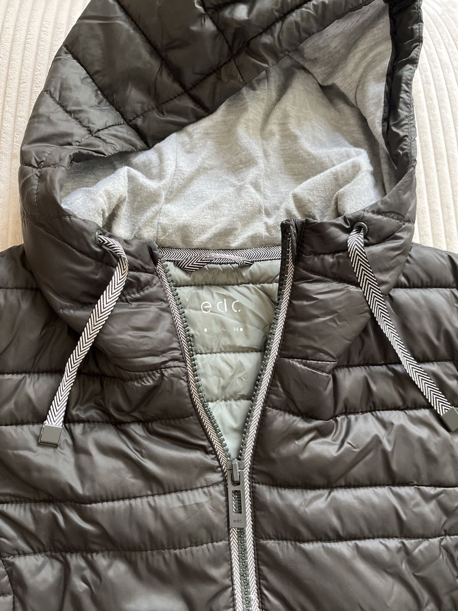 Esprit Giacche: Edc Übergangsjacke – Usato da Basel venduto da Laura_Noemi 2