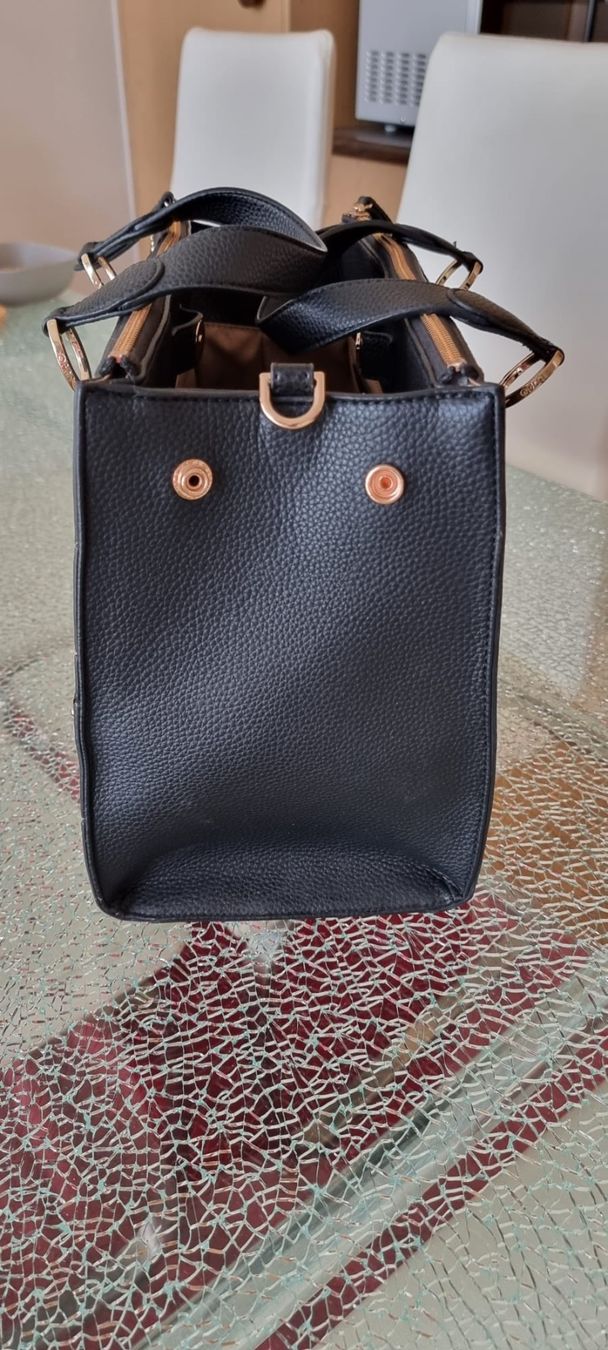 Liu Jo Taschen für Damen: Liu Jo Handtasche – Neu und originalverpackt aus Luzern von Reni025 2