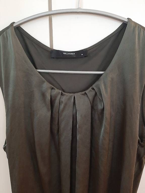 Blusen: Blusentop Hallhuber; olive, Grösse M – Gebraucht aus Bülach von Debbie017 2